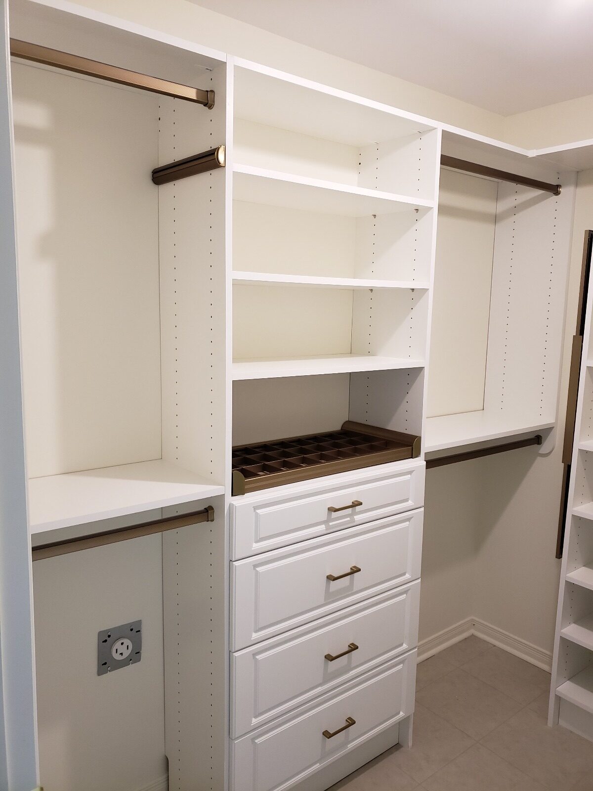 Walk-in Closets project 16